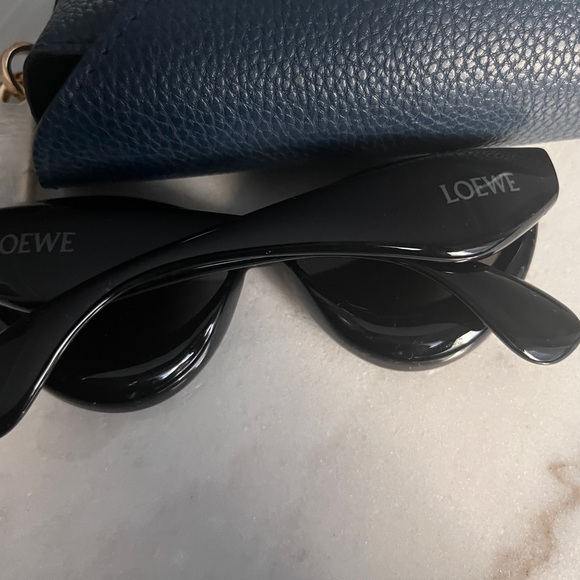 New Loewe Black Inflated Cat-Eye Sunglasses - Picture 5 of 9